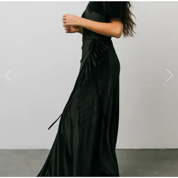Baltic Born Meghan Velvet Wrap Maxi Dress in black size XL Wedding Prom Witchy - Picture 2 of 5